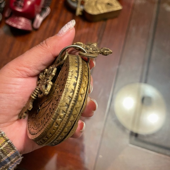 COPY - Brass padlock ( Ganesh Sarasoti) - Picture 3 of 7